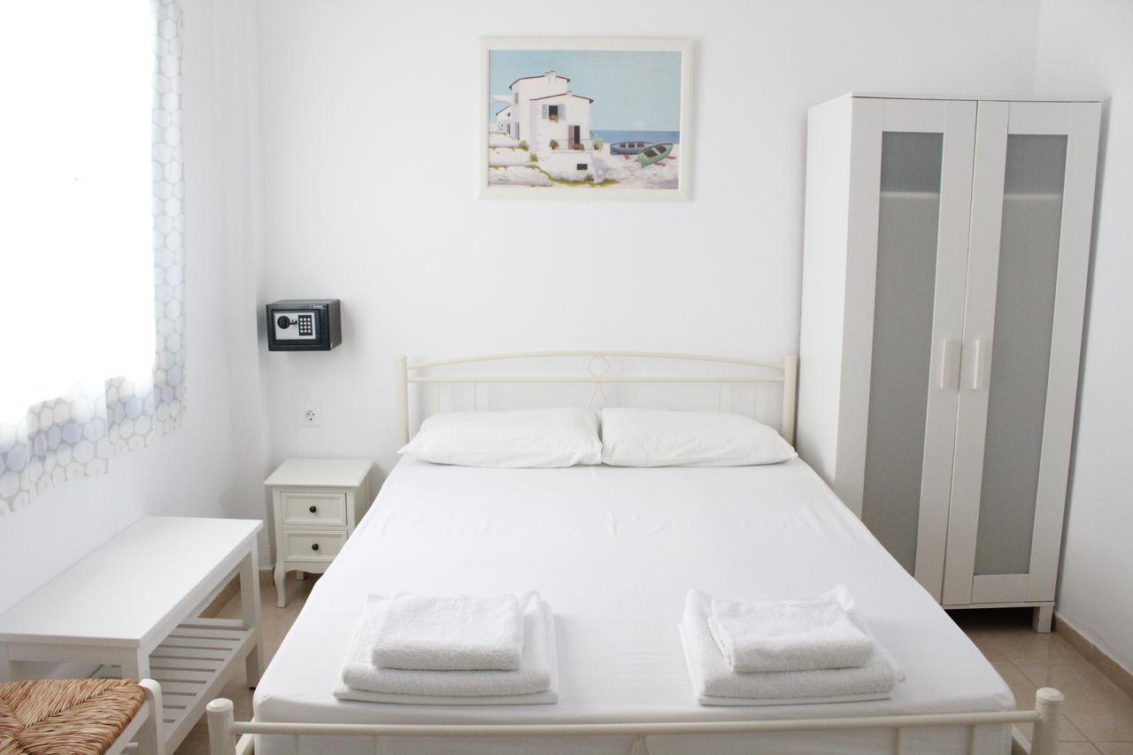 Mare Blue Ios Hotel Luaran gambar